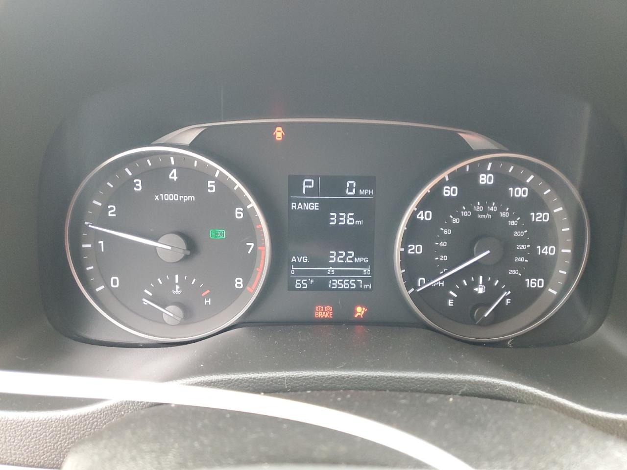 2017 Hyundai Elantra - Image 9