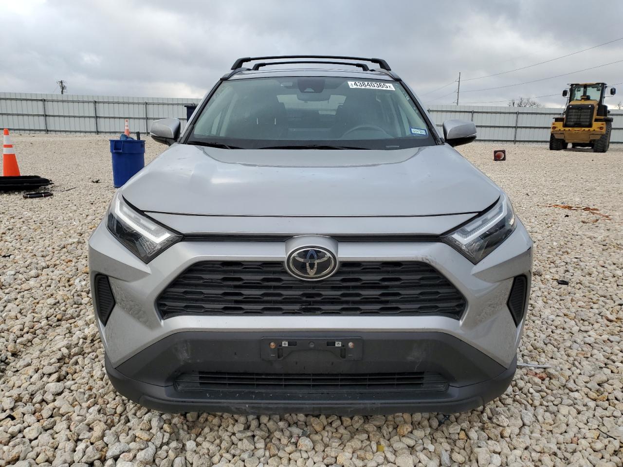 2023 Toyota RAV 4 - Image 5