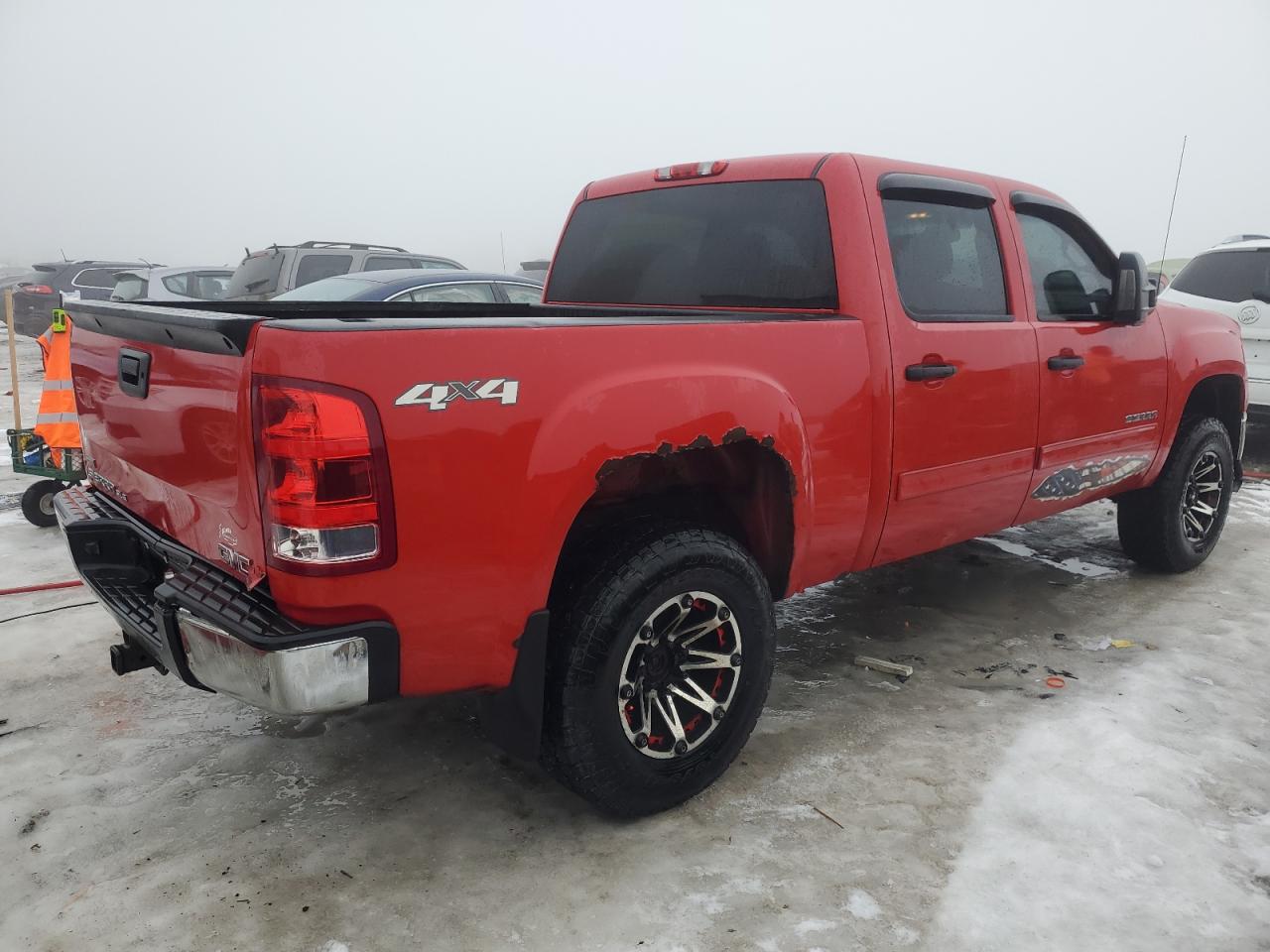2011 GMC Sierra - Image 3