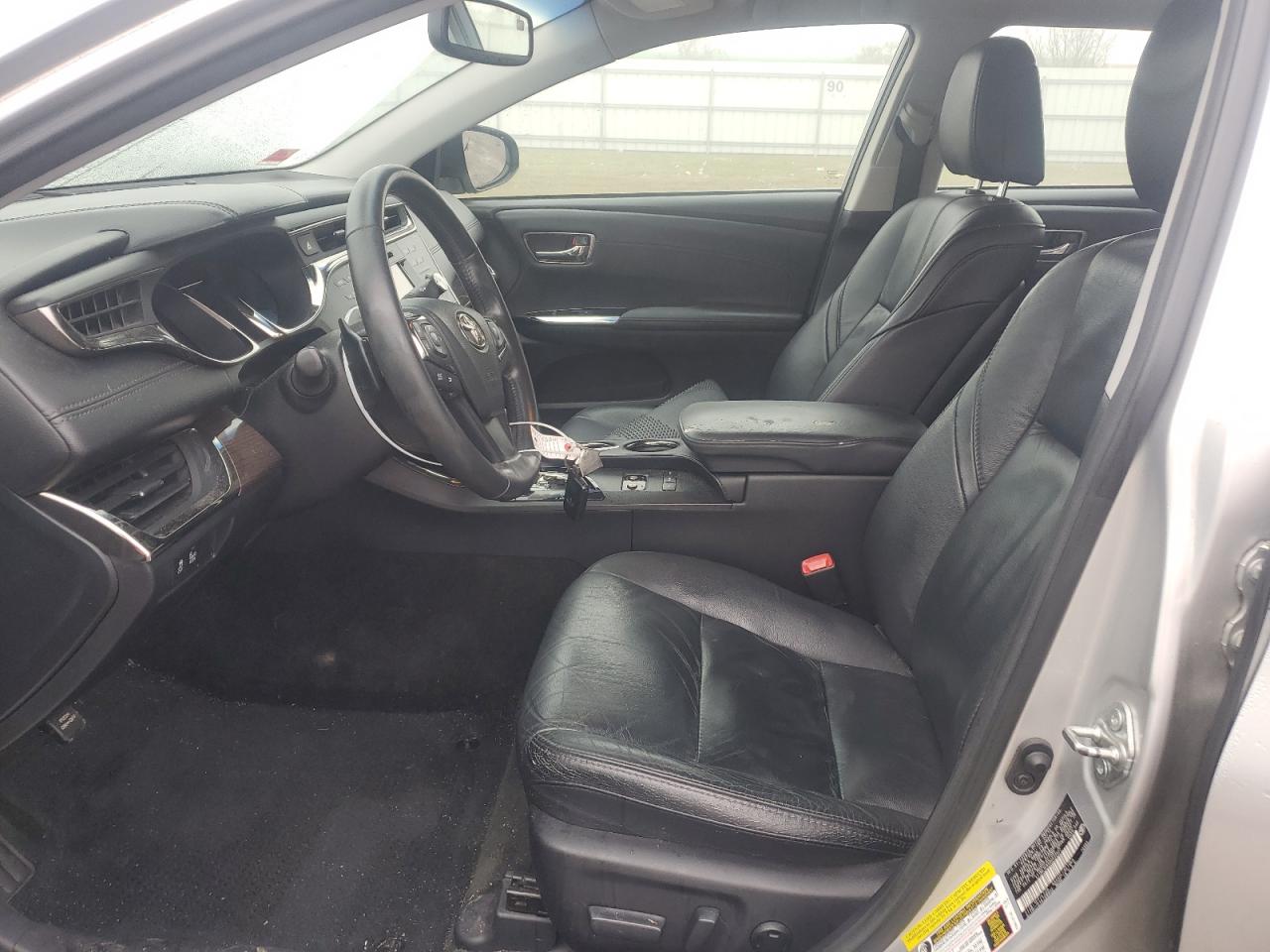 2013 Toyota Avalon - Image 7