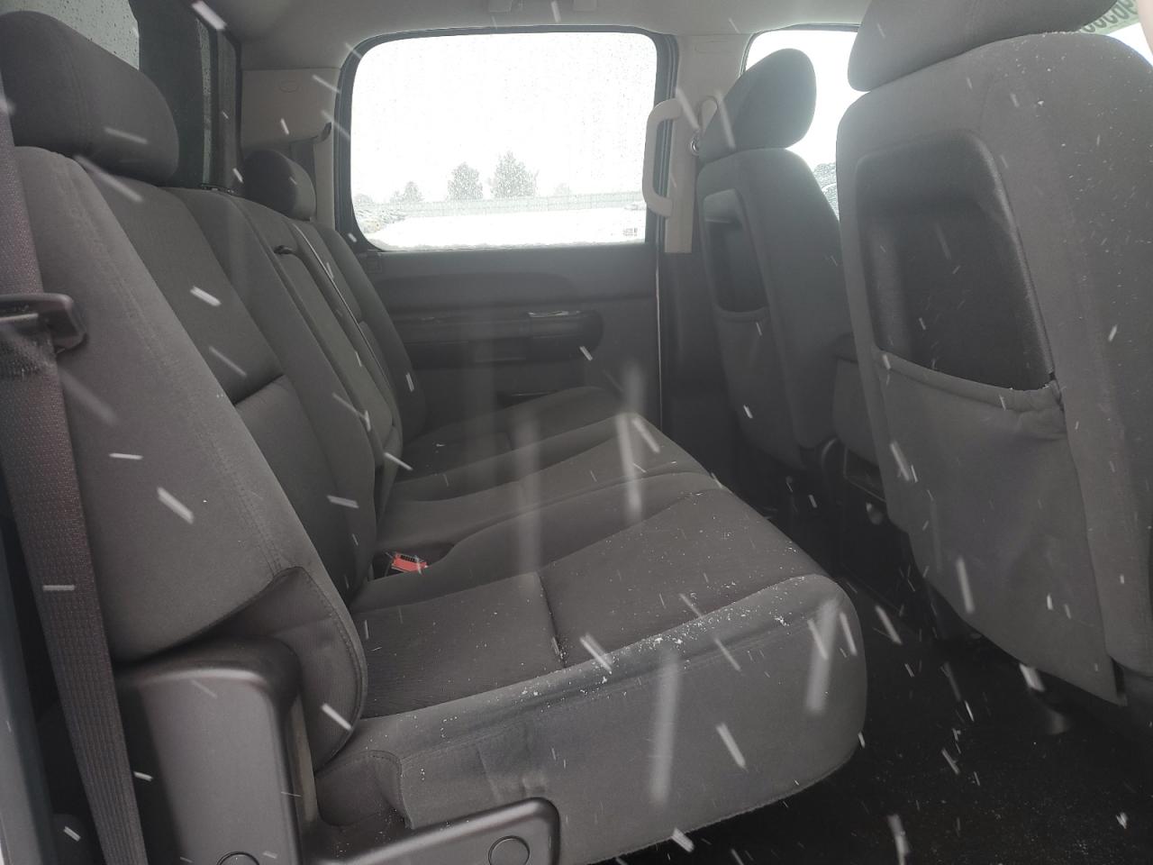 2009 Chevrolet Silverado - Image 10