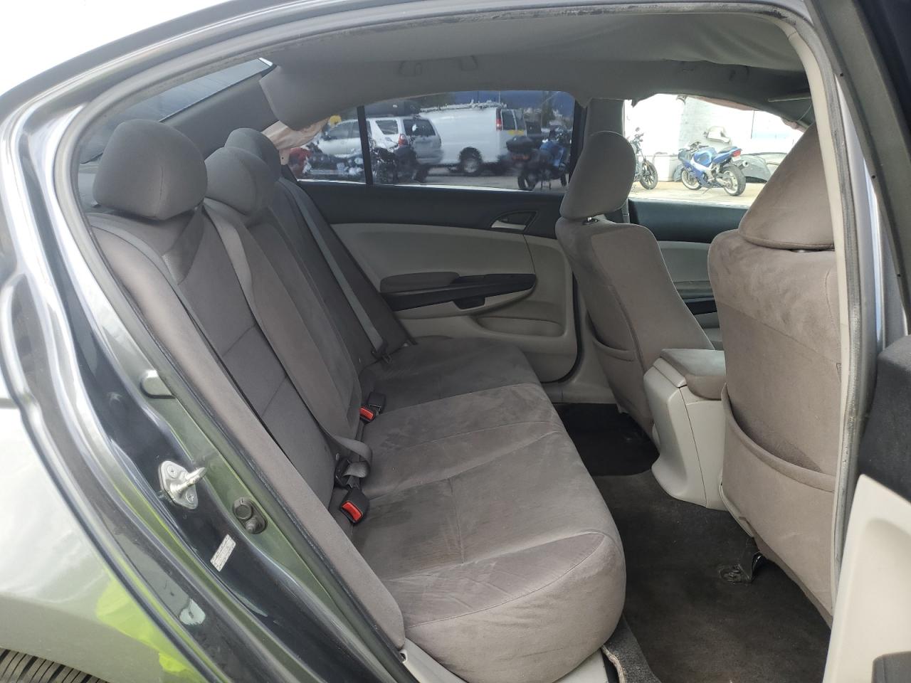 2011 Honda Accord - Image 11