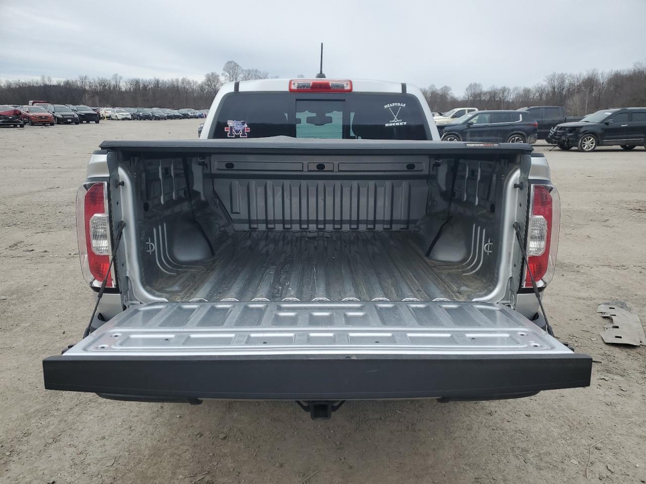 2018 GMC Canyon - Image 6
