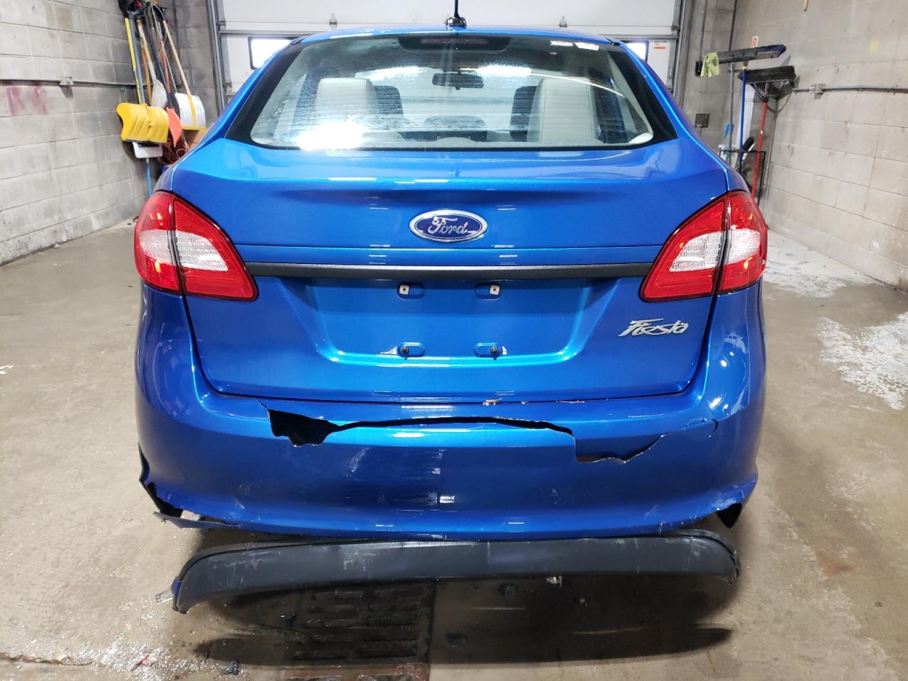2011 Ford Fiesta - Image 6