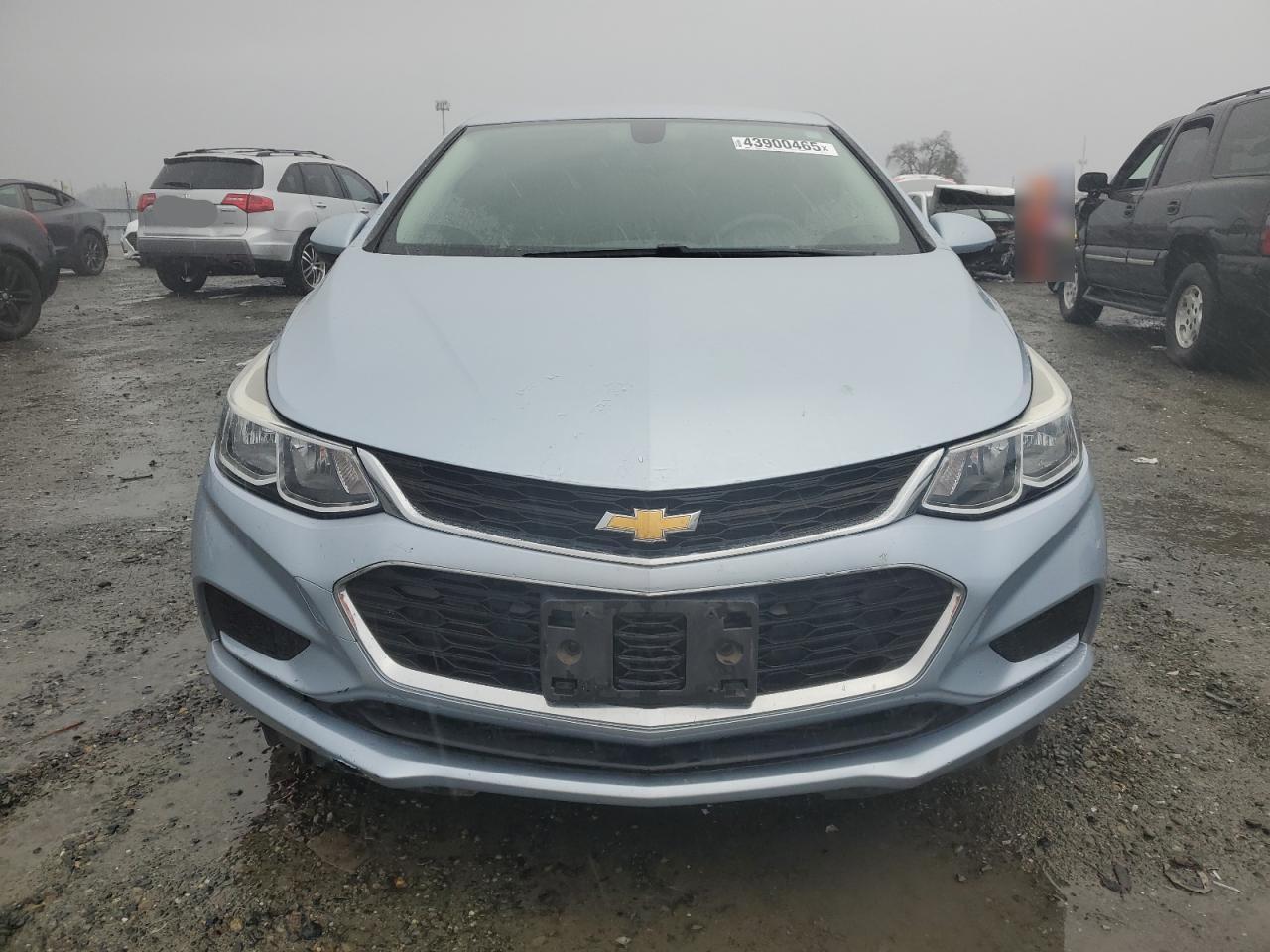 2018 Chevrolet Cruze - Image 5
