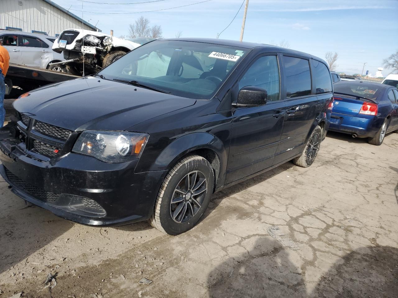 2017 Dodge Caravan - Image 1