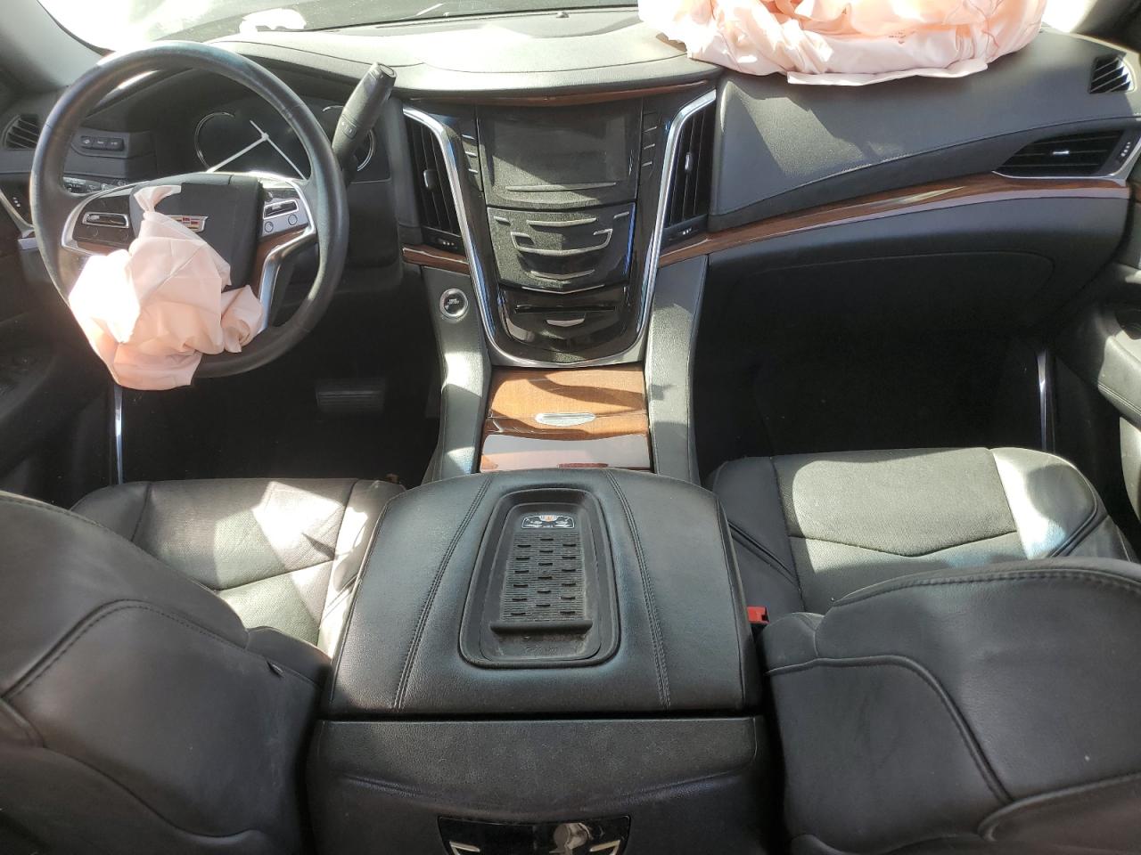 2017 Cadillac Escalade - Image 8