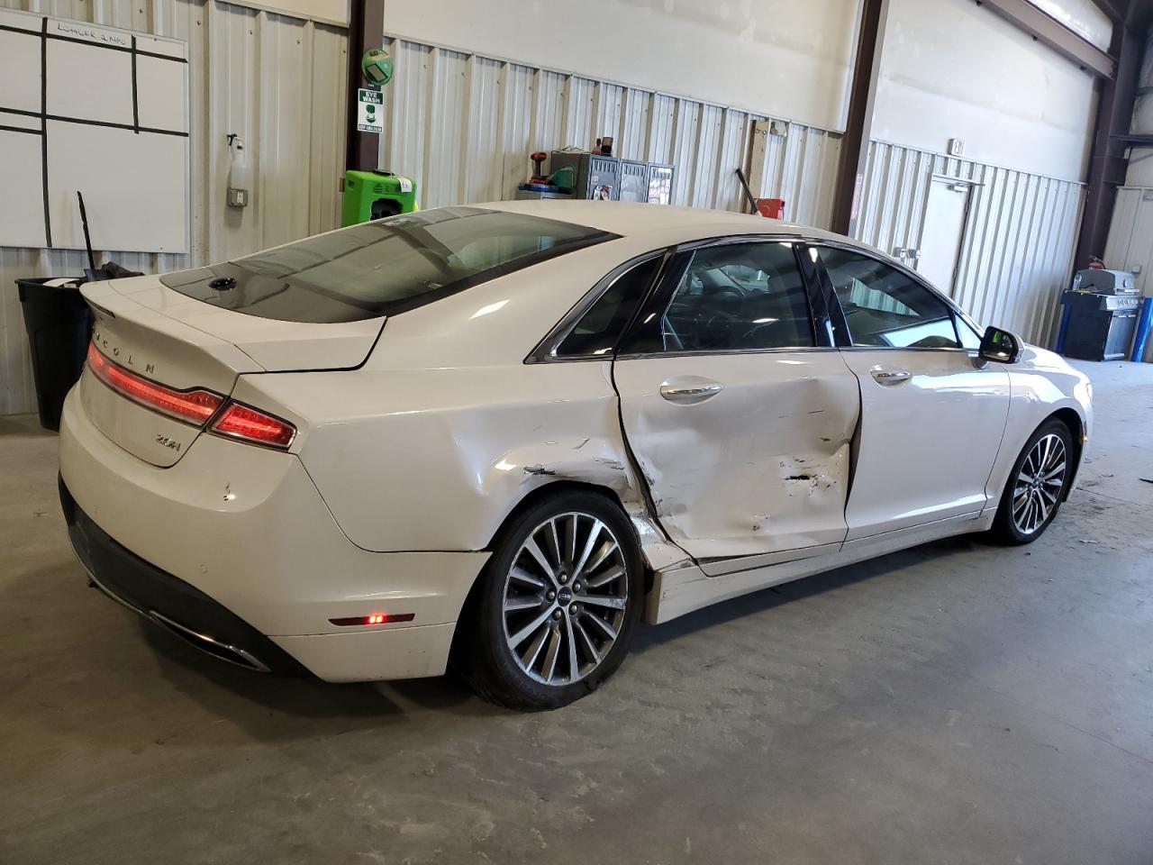2017 Lincoln MKZ - Image 3