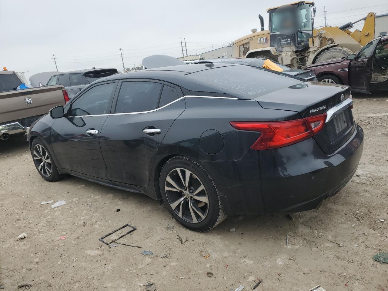 2017 Nissan Maxima - Image 2