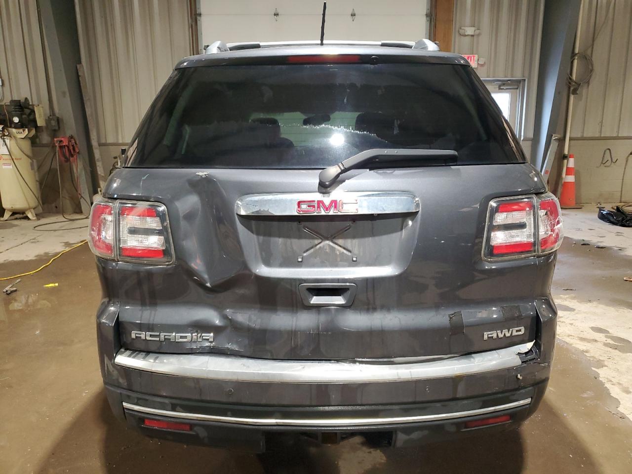 2014 GMC Acadia - Image 6