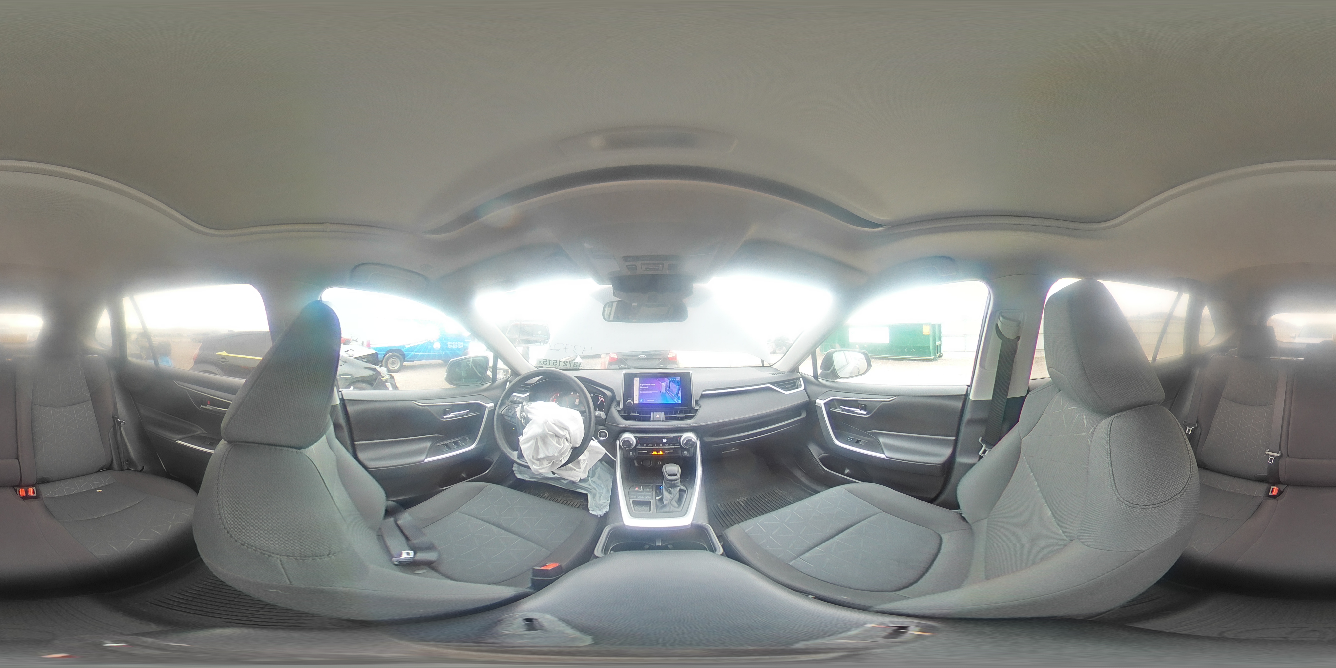 2023 Toyota RAV 4 - Image 13