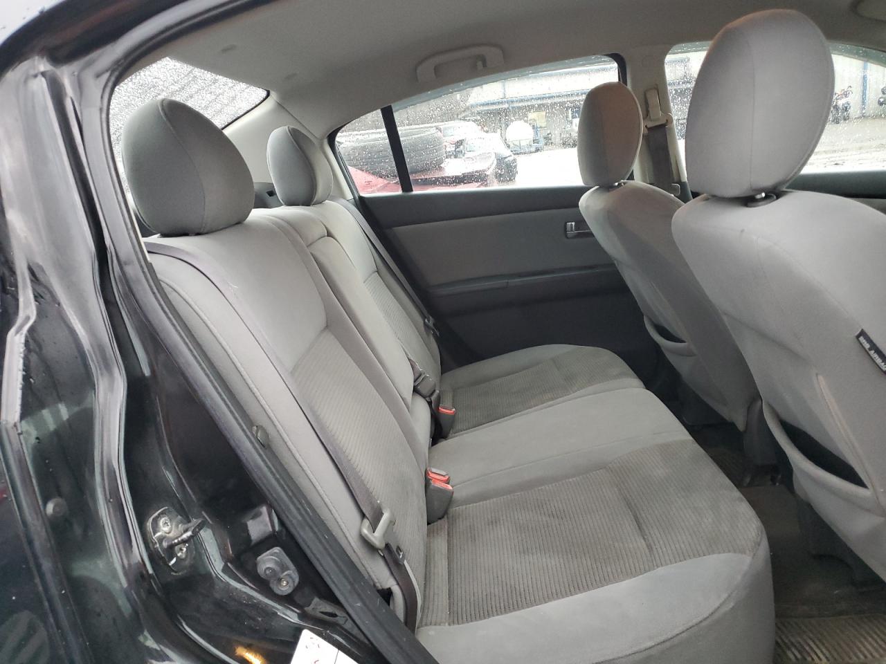 2010 Nissan Sentra - Image 10
