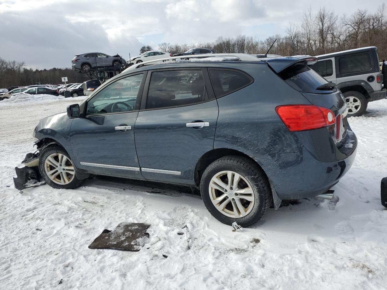 2013 Nissan Rogue - Image 2