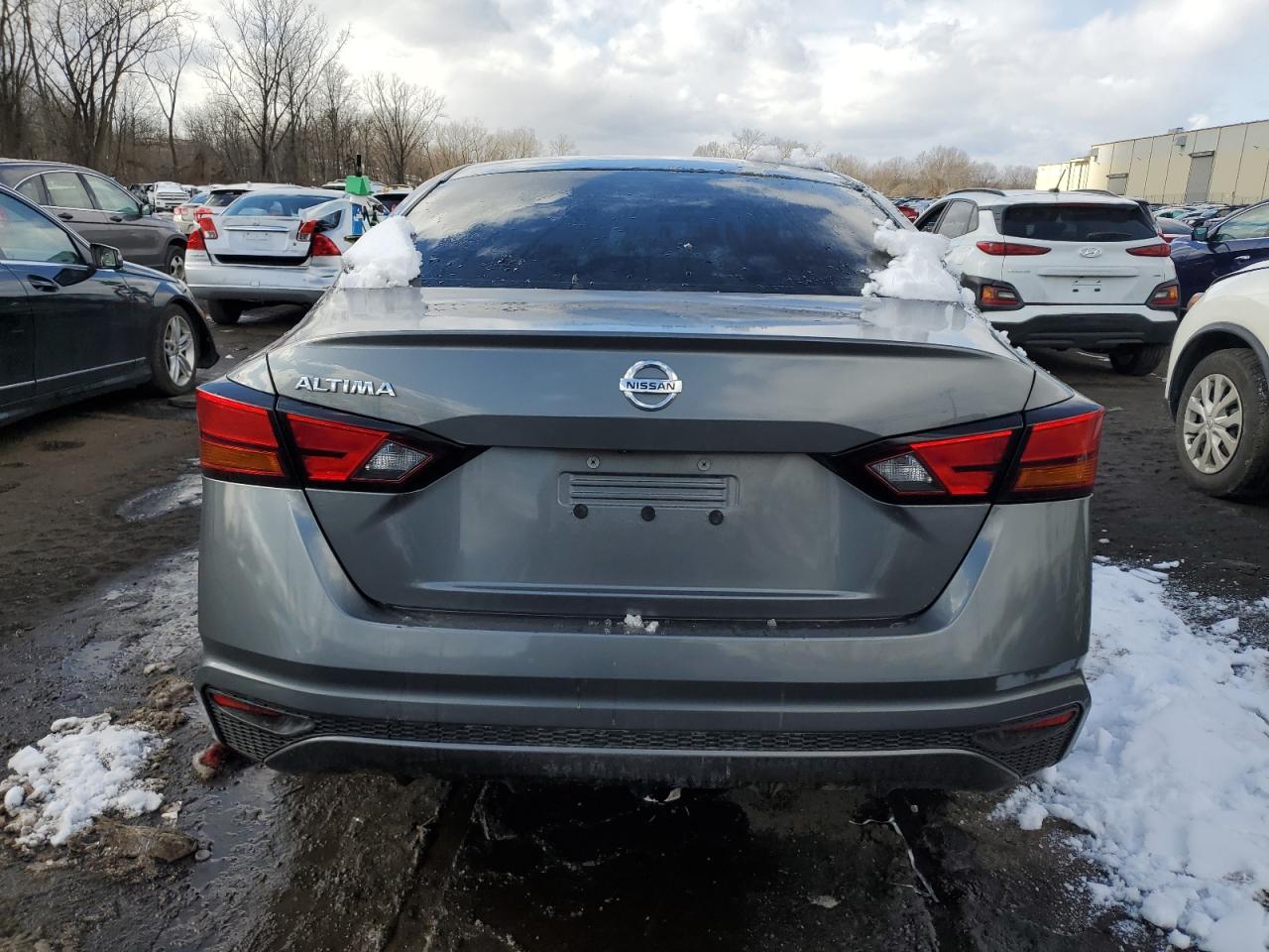 2021 Nissan Altima - Image 6
