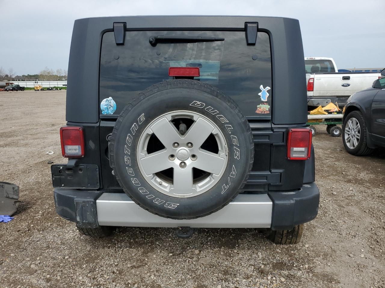 2008 Jeep Wrangler Unlimited Sahara VIN: 1J4GB591X8L528103 Lot: 46935125