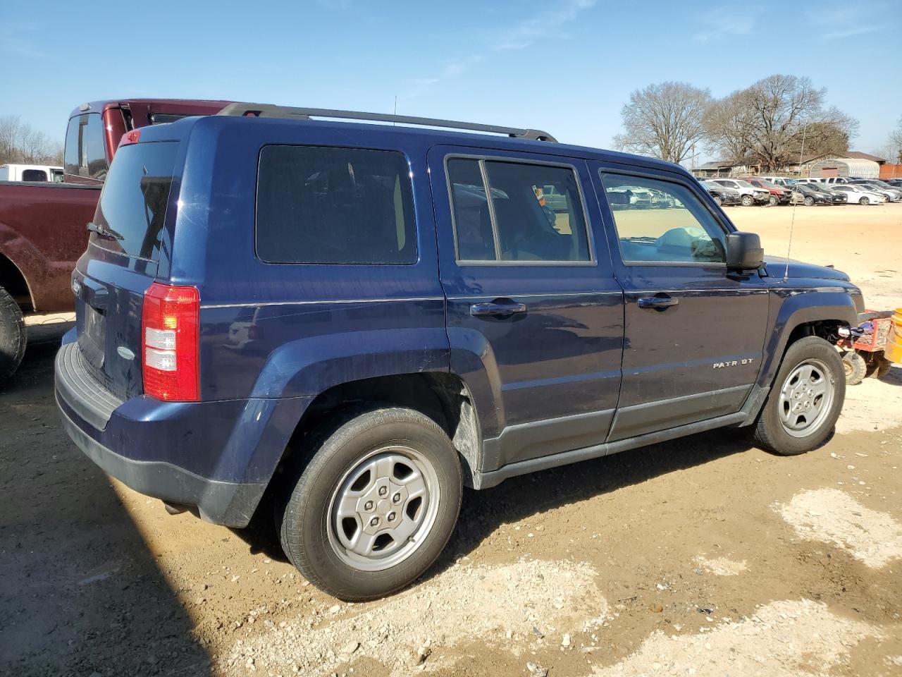 2013 Jeep Liberty (Patriot) - Image 3