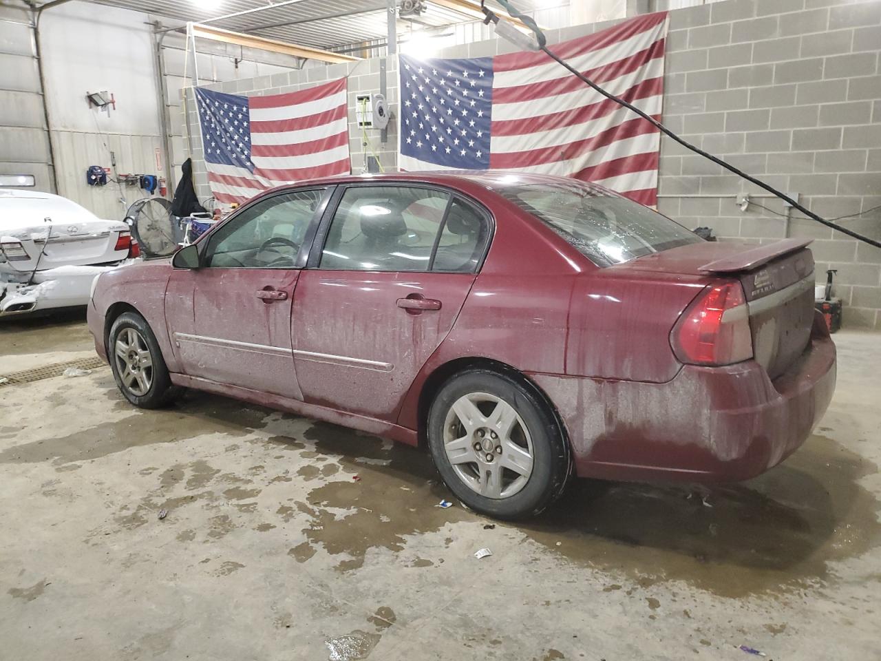 2007 Chevrolet Malibu - Image 2