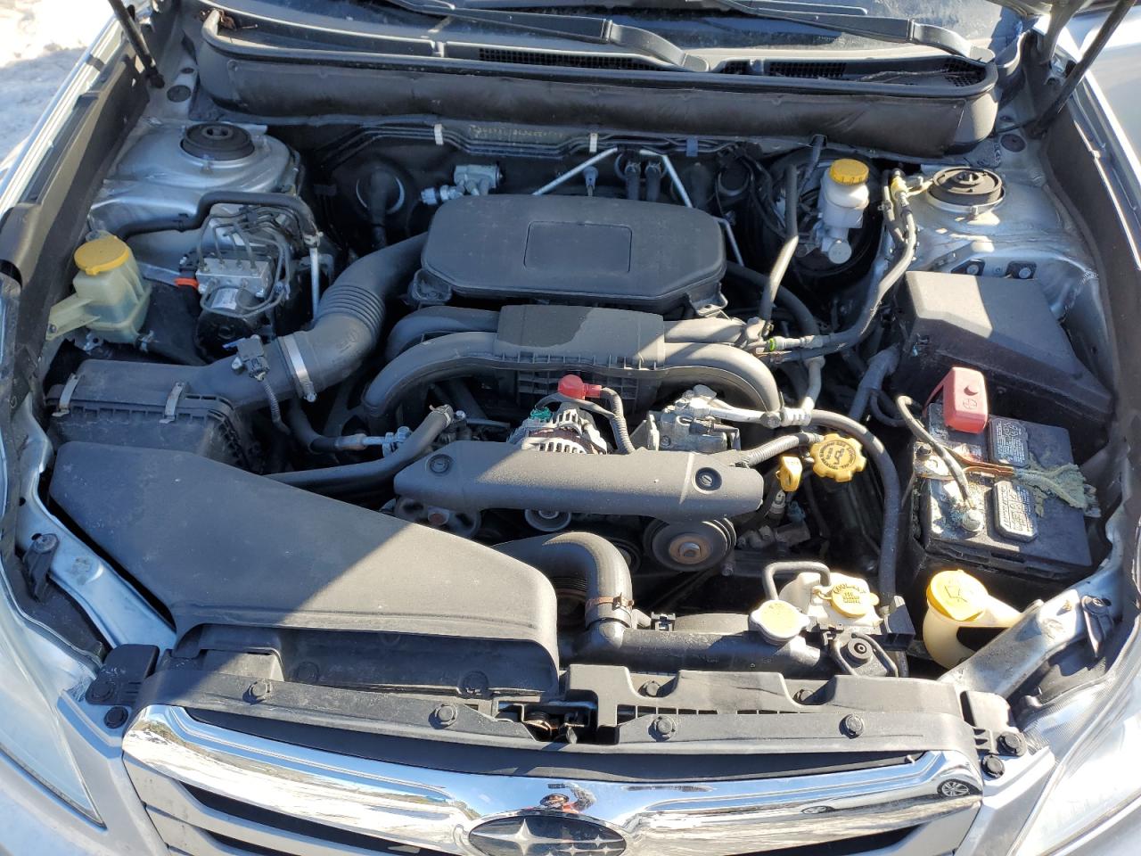 2012 Subaru Outback - Image 12