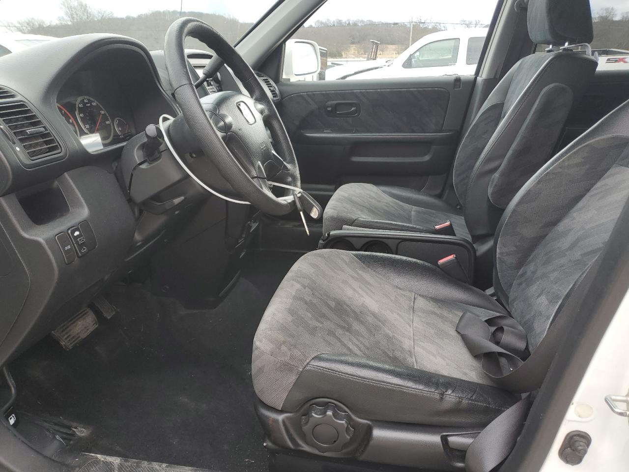 2004 Honda CR-V - Image 7