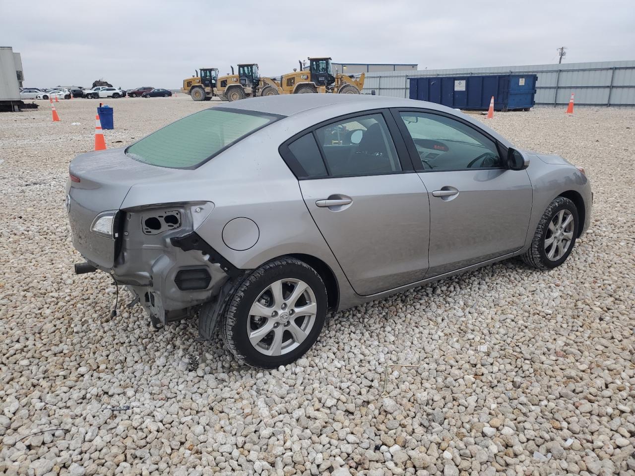 2010 Mazda 3 - Image 3