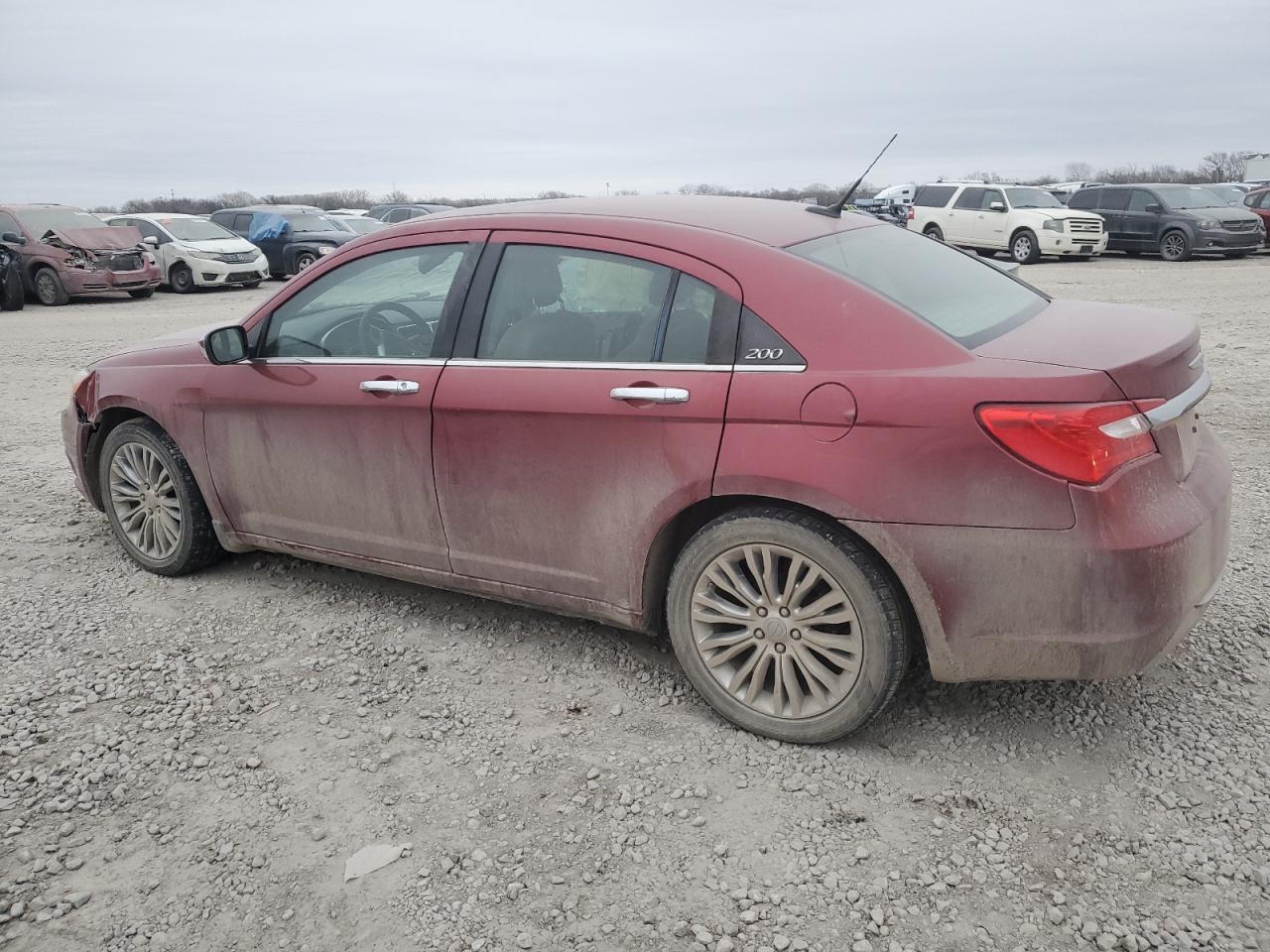 2011 Chrysler 200 - Image 2