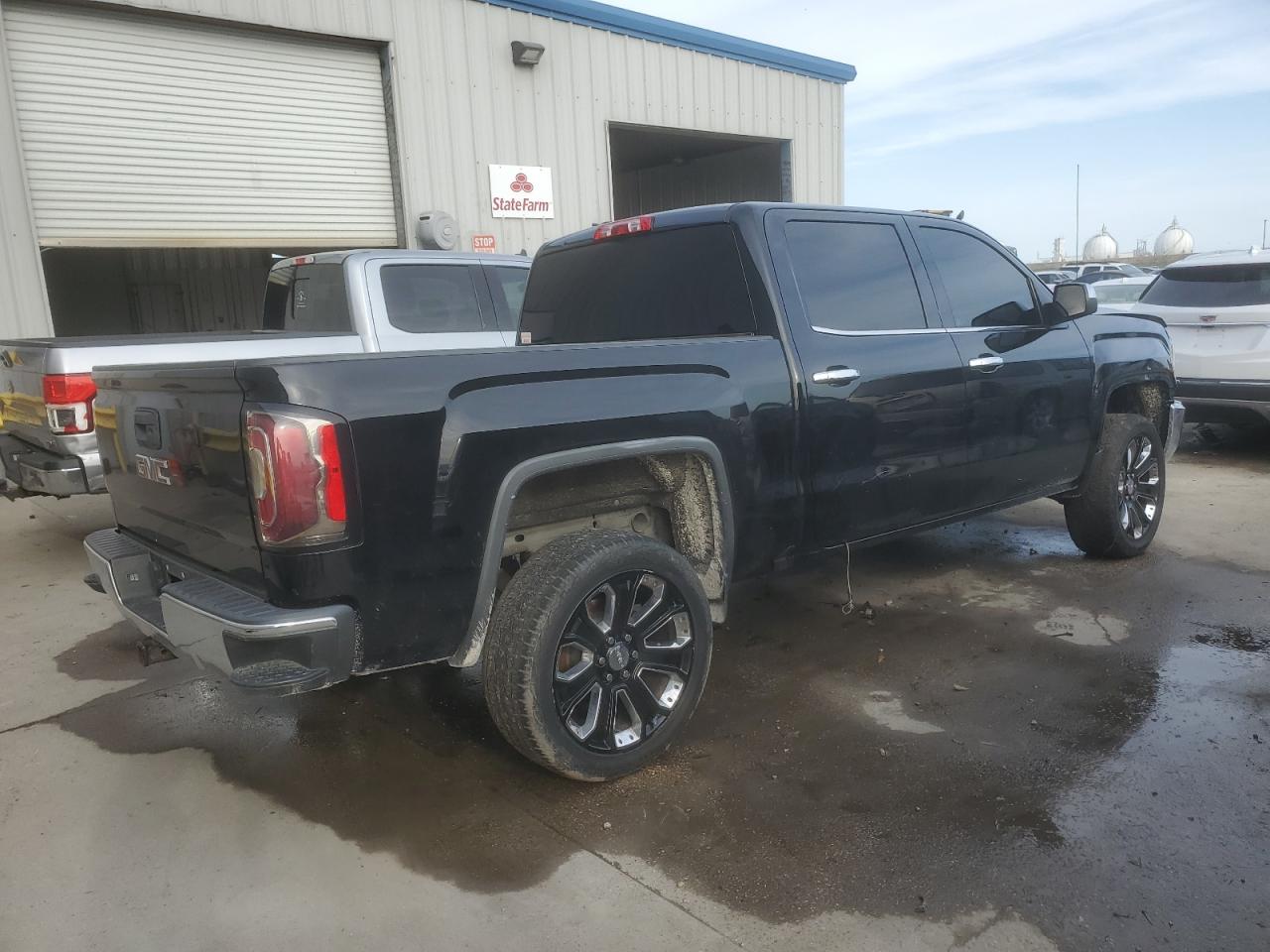 2018 GMC Sierra - Image 3