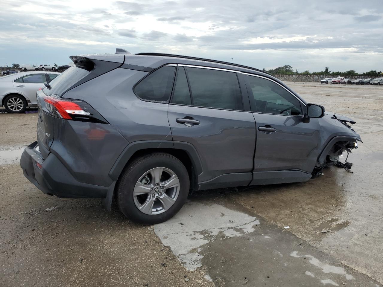 2024 Toyota RAV 4 - Image 3