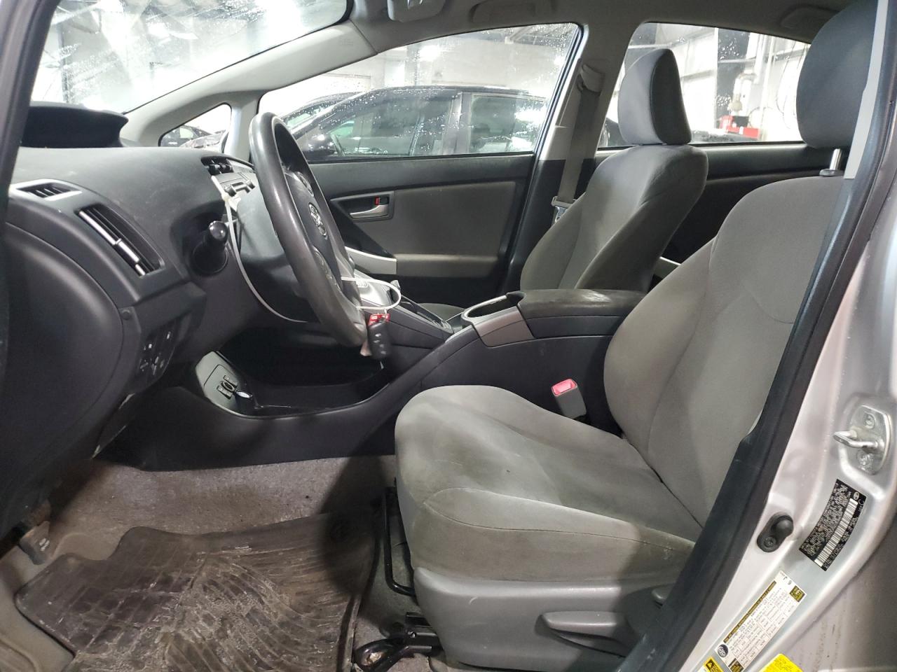 2013 Toyota Prius - Image 7