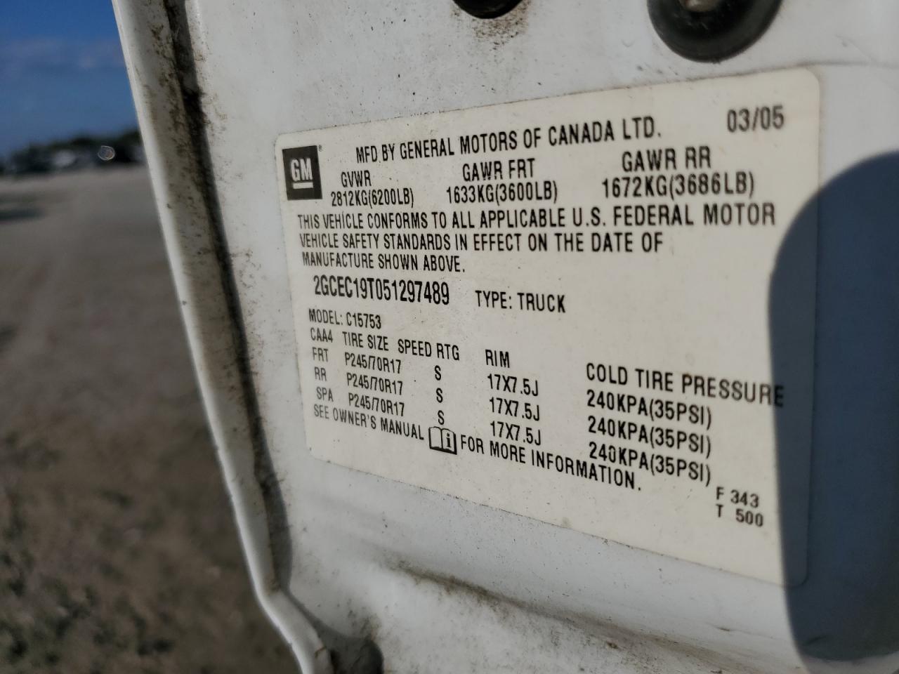 2005 Chevrolet Silverado - Image 12