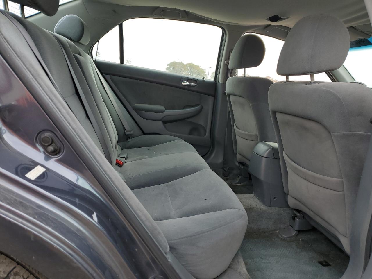2007 Honda Accord - Image 10