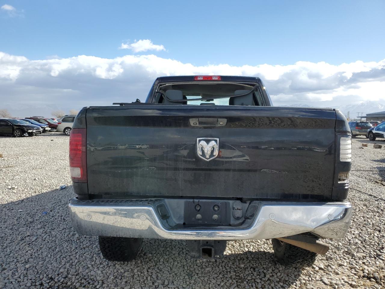 2016 RAM 2500 - Image 6