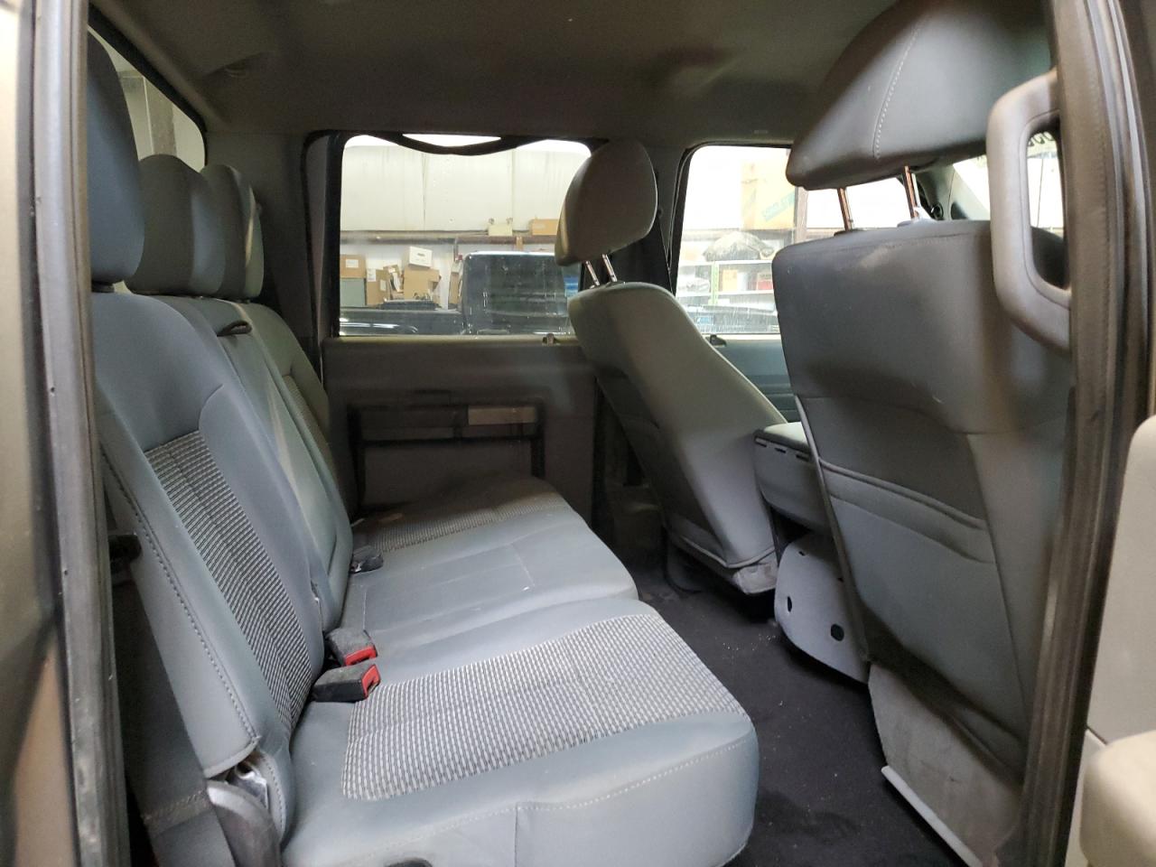 2011 Ford F350 - Image 10