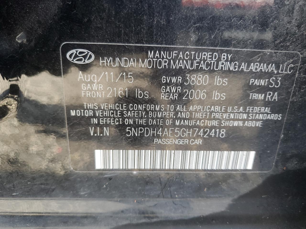 2016 Hyundai Elantra - Image 14