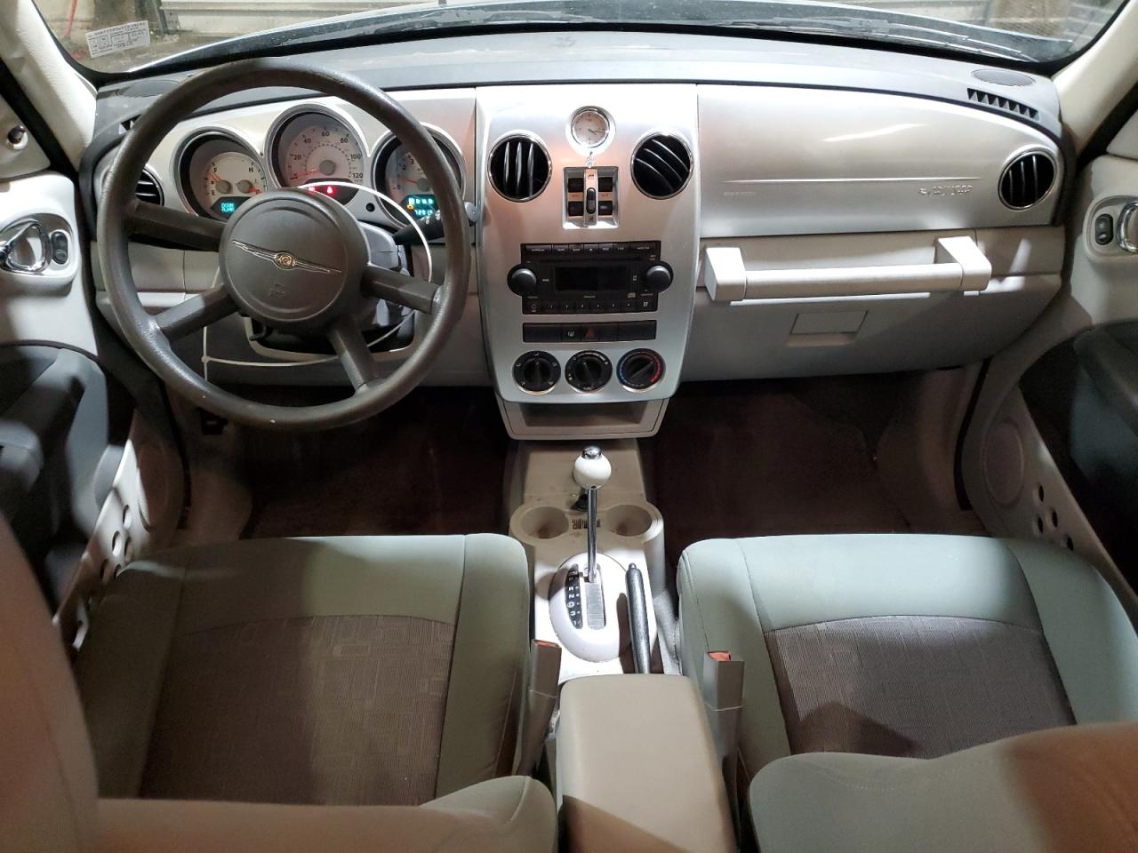 2009 Chrysler PT Cruiser - Image 8