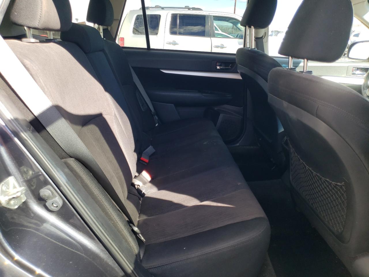 2013 Subaru Outback - Image 10