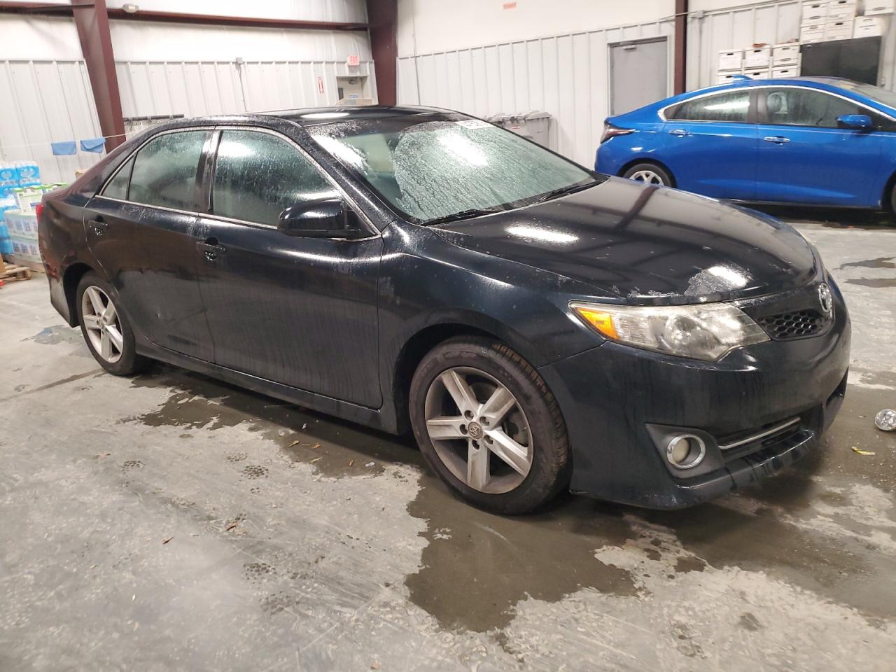 2012 Toyota Camry - Image 4