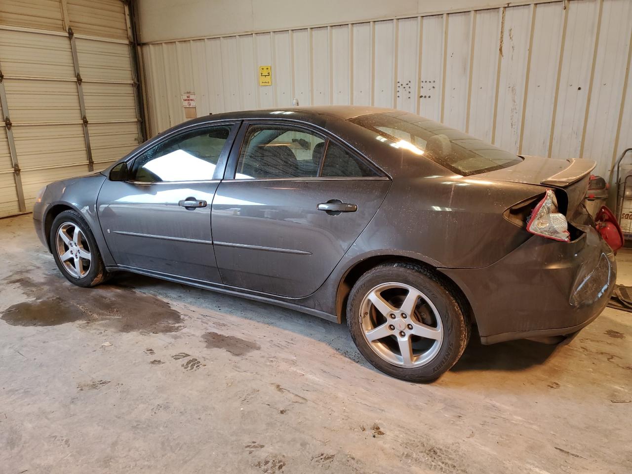 2007 Pontiac G6 - Image 2