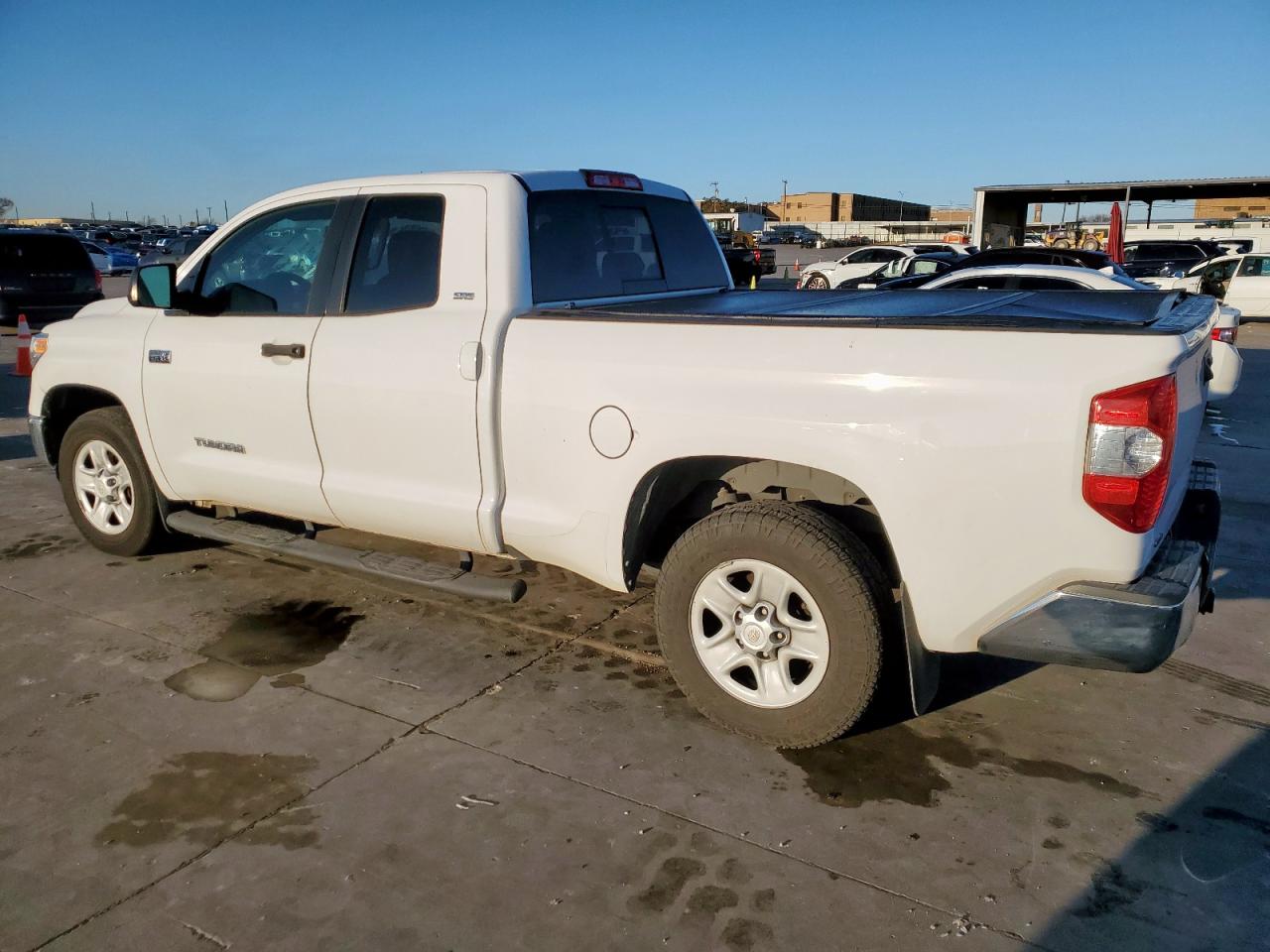 2015 Toyota Tundra - Image 2