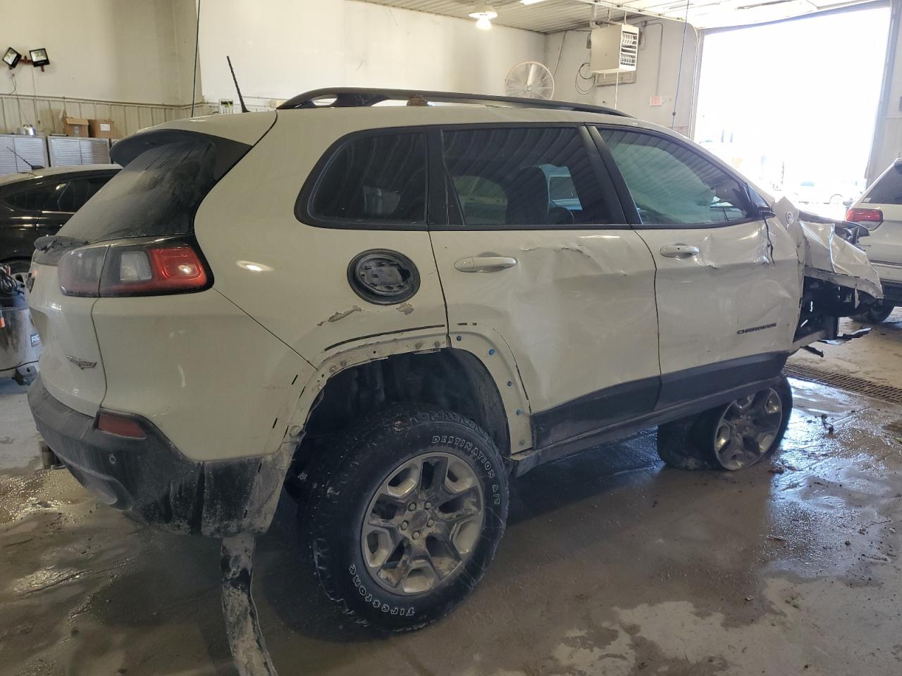 2019 Jeep Cherokee - Image 3