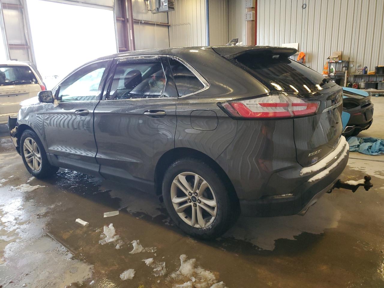 2019 Ford Edge - Image 2