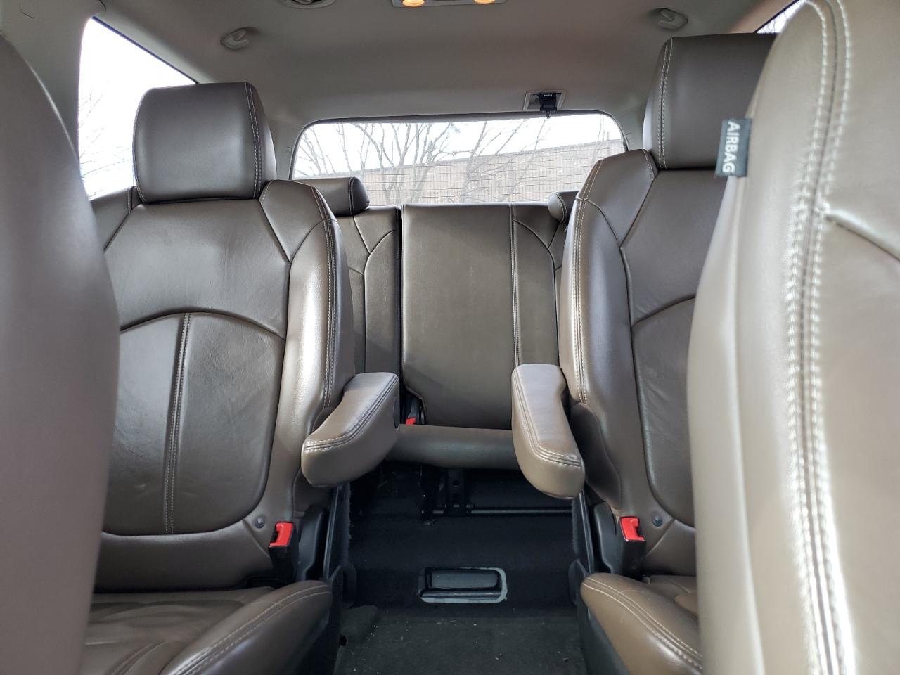 2013 GMC Acadia - Image 10