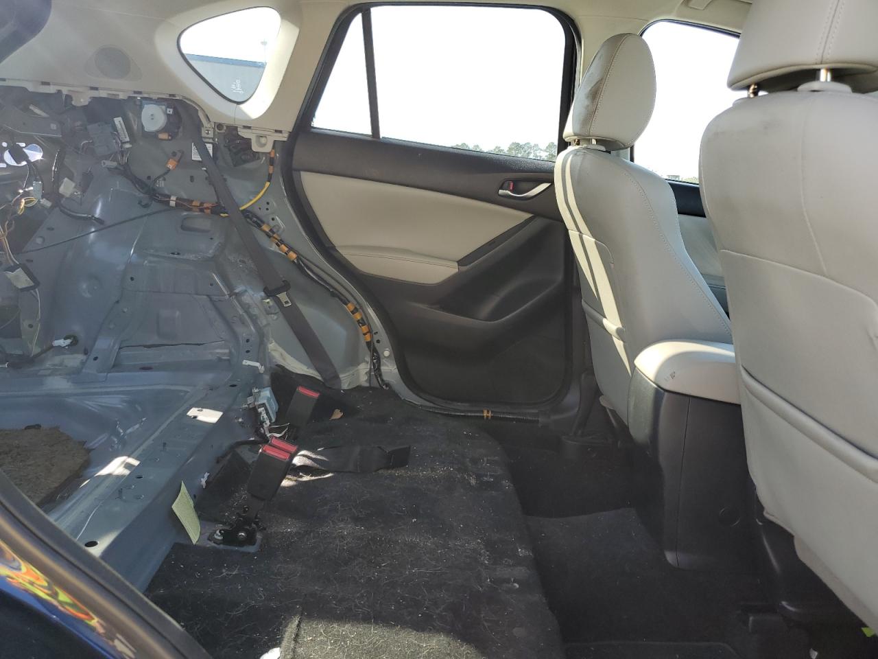 2015 Mazda CX-5 - Image 11