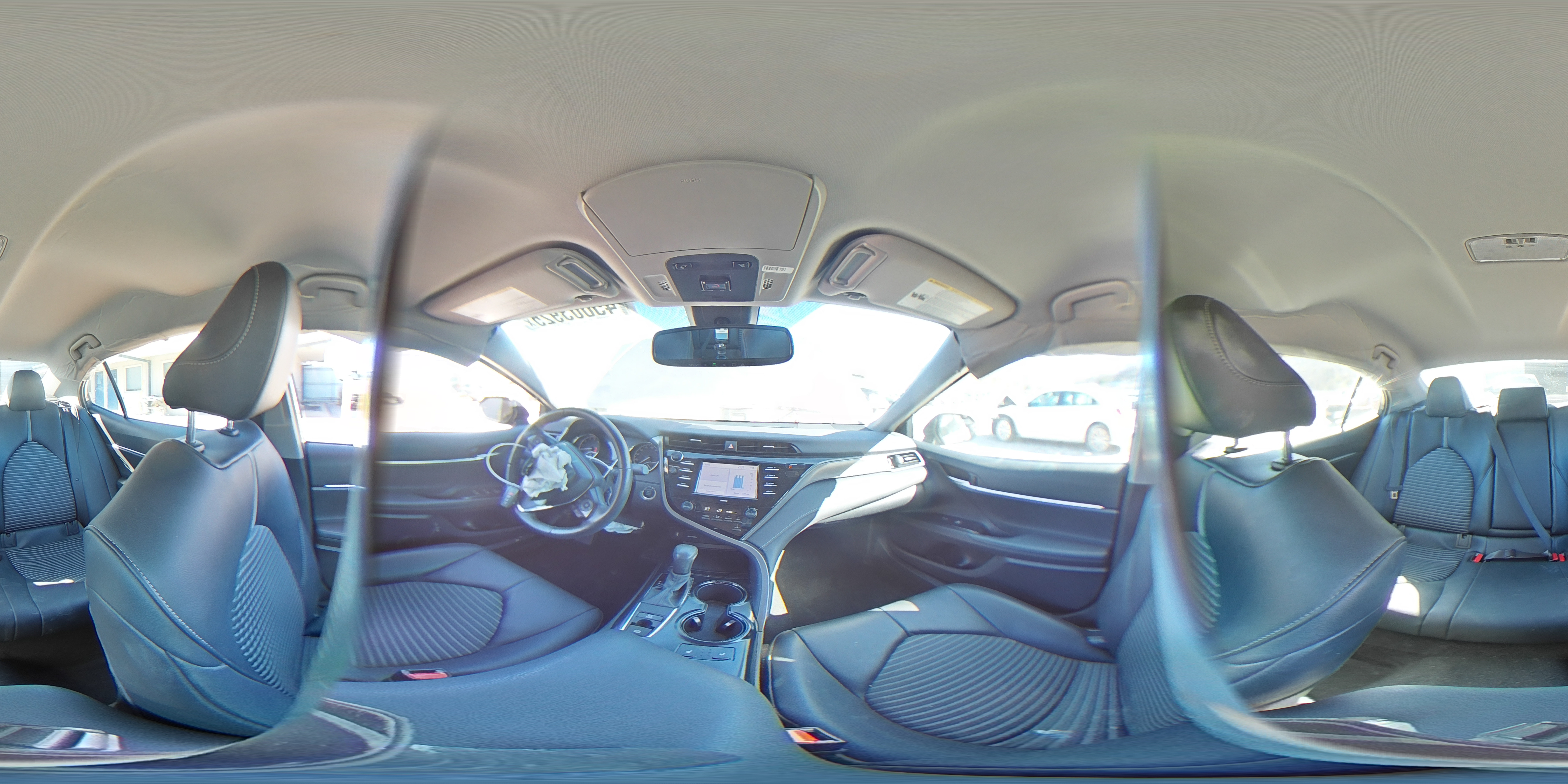 2020 Toyota Camry - Image 12