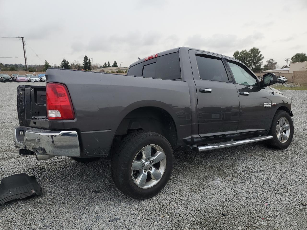 2014 RAM 1500 - Image 3