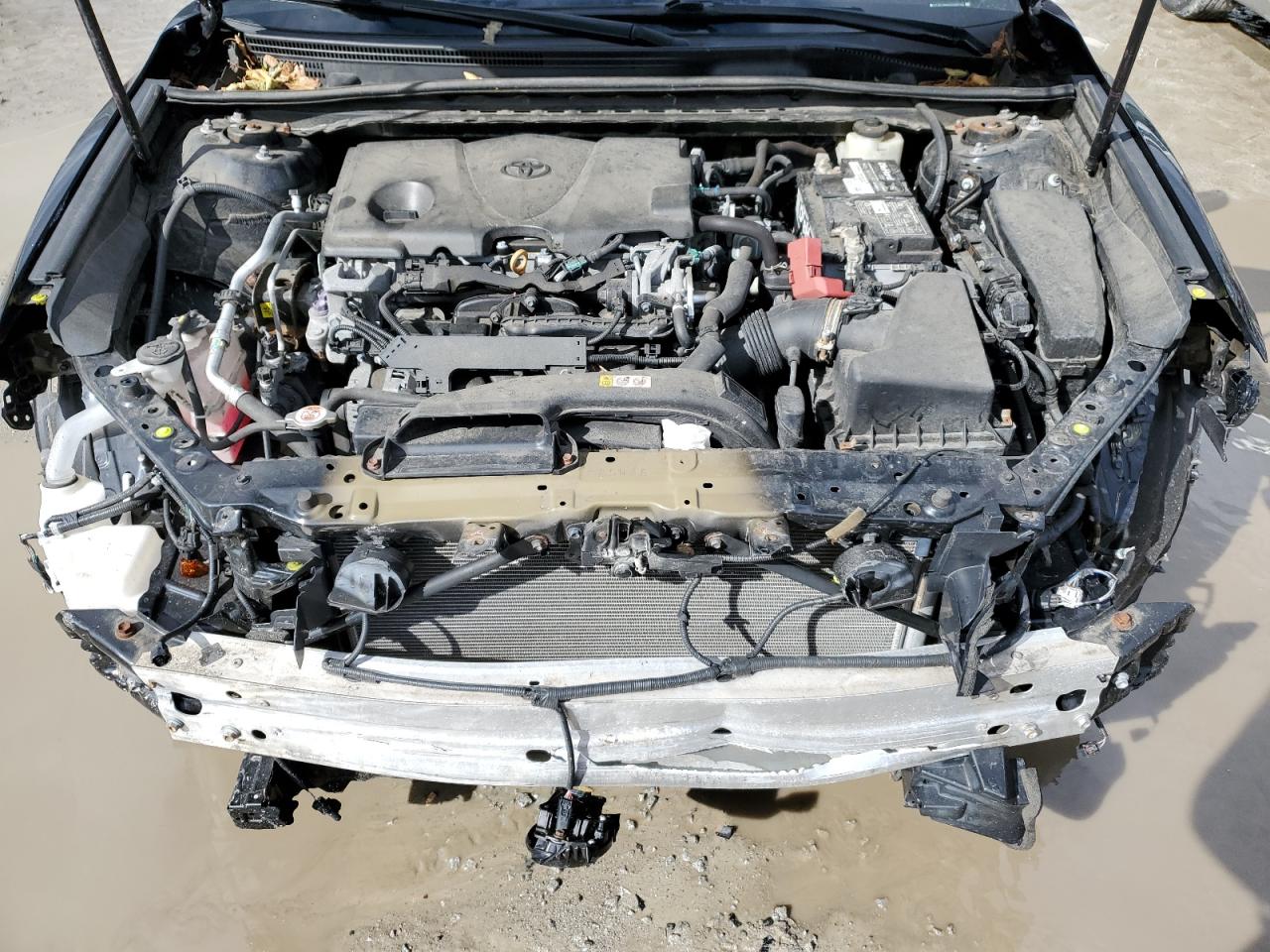 2018 Toyota Camry - Image 11