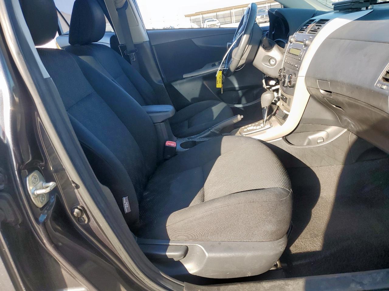 2010 Toyota Corolla - Image 7