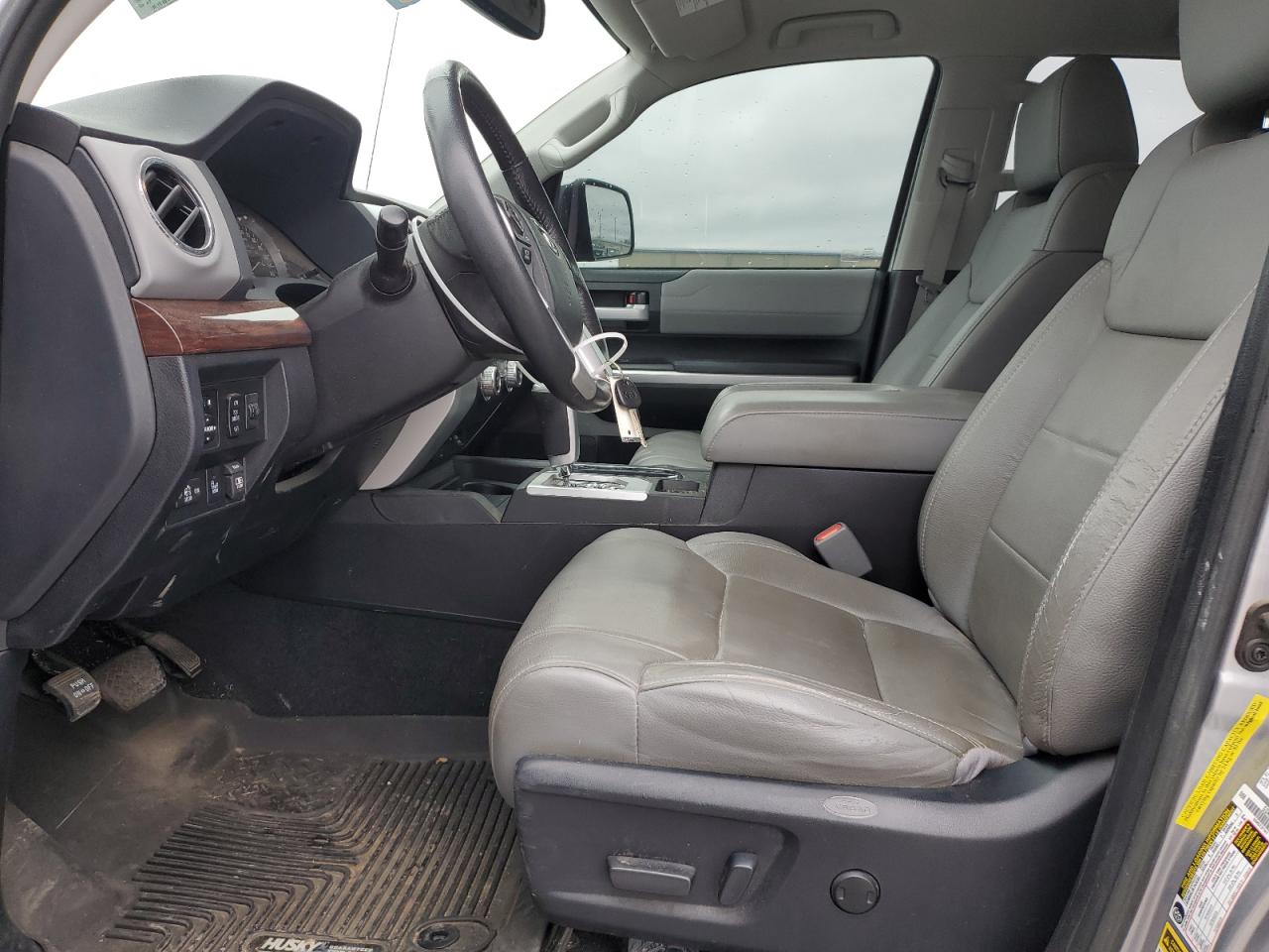 2017 Toyota Tundra - Image 7