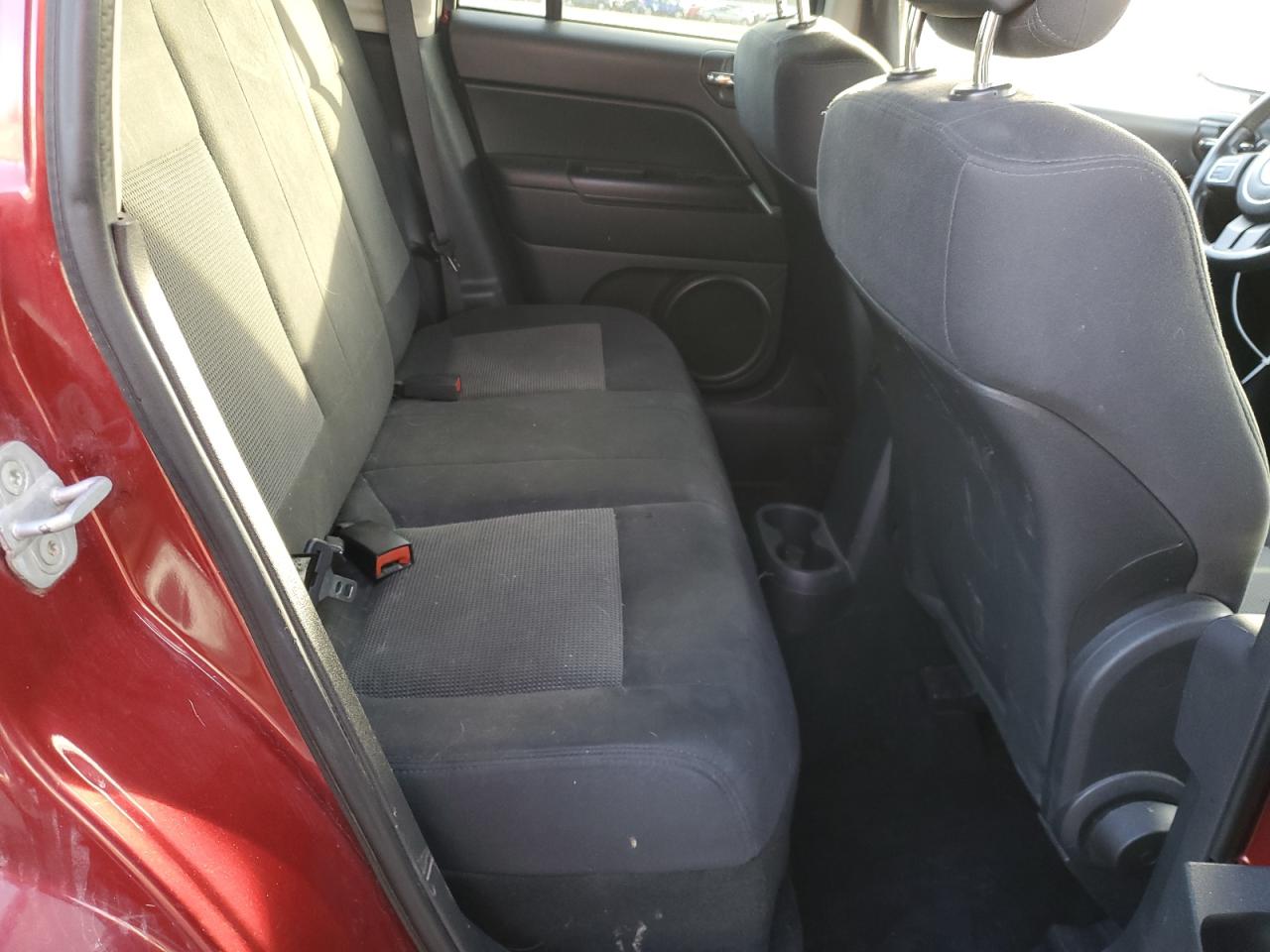 2012 Jeep Compass - Image 11