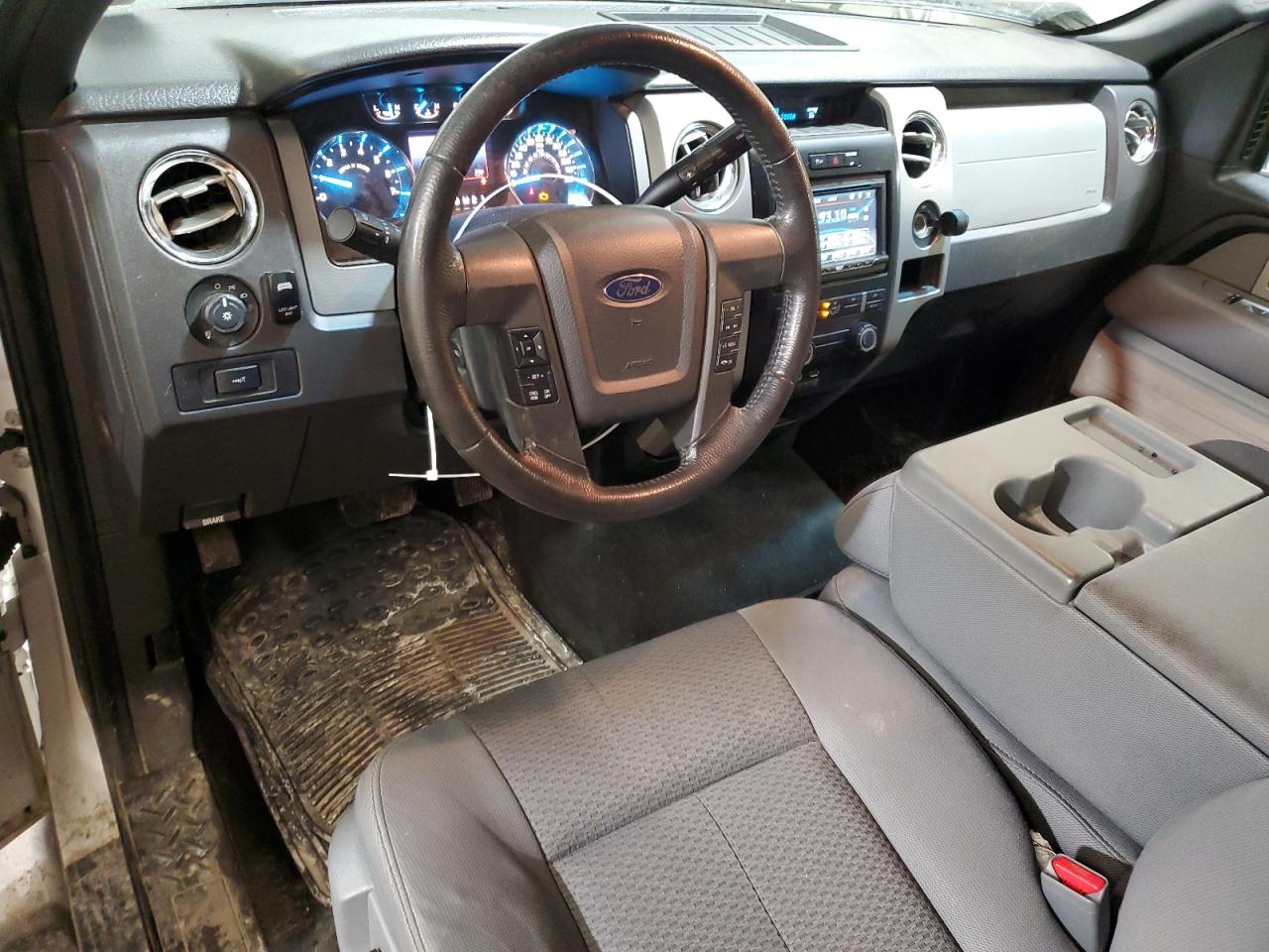 2011 Ford F-150 - Image 8