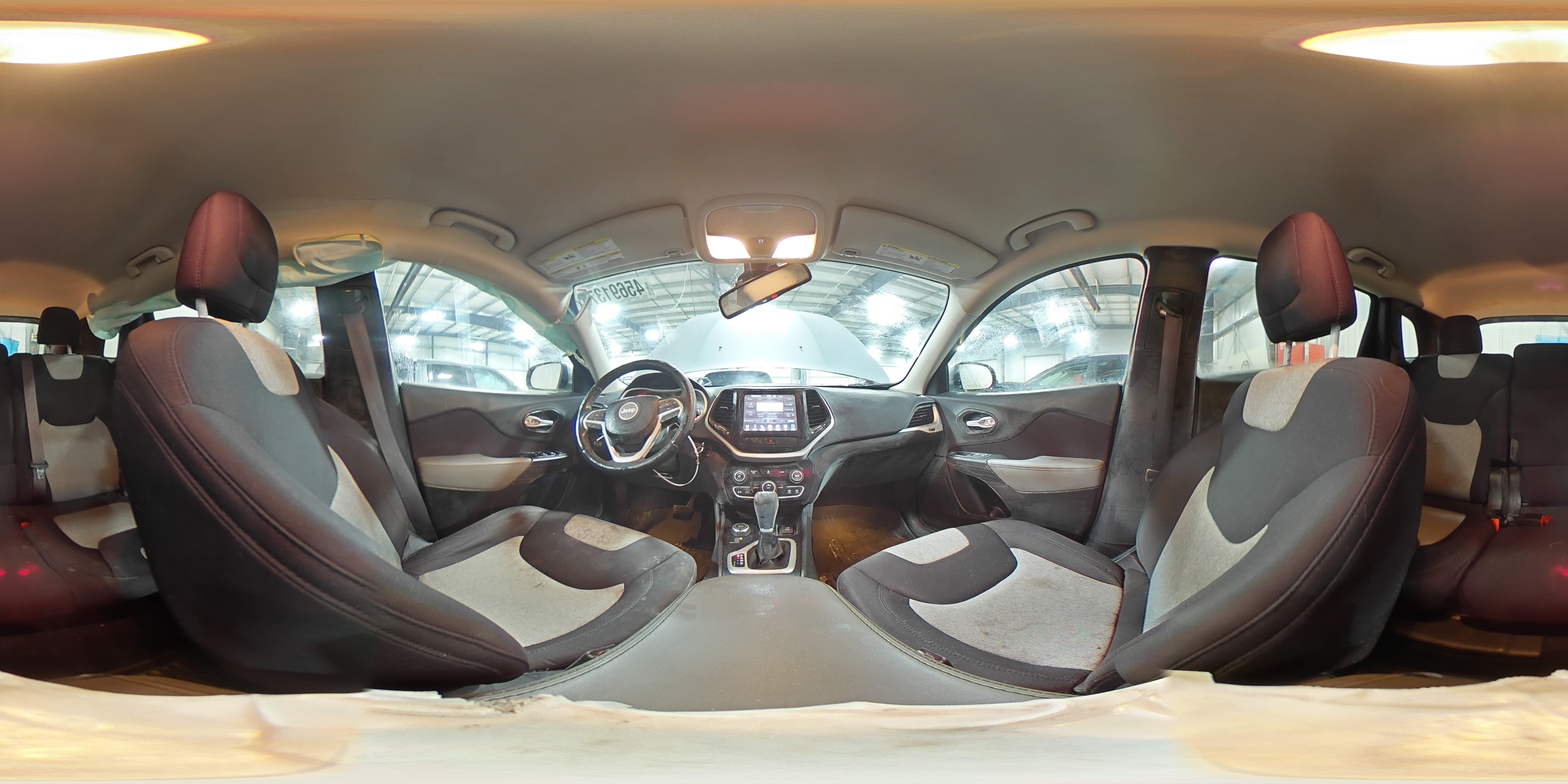 2014 Jeep Grand Cherokee - Image 16